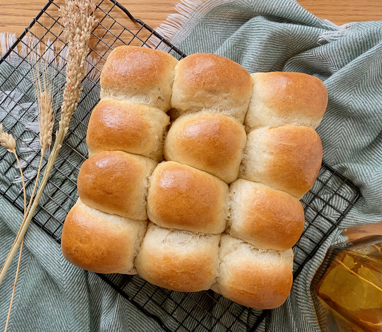 Sourdough Dinner Rolls